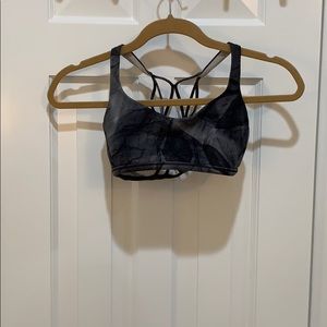 Lululemon Free To Be Zen Bra size 4